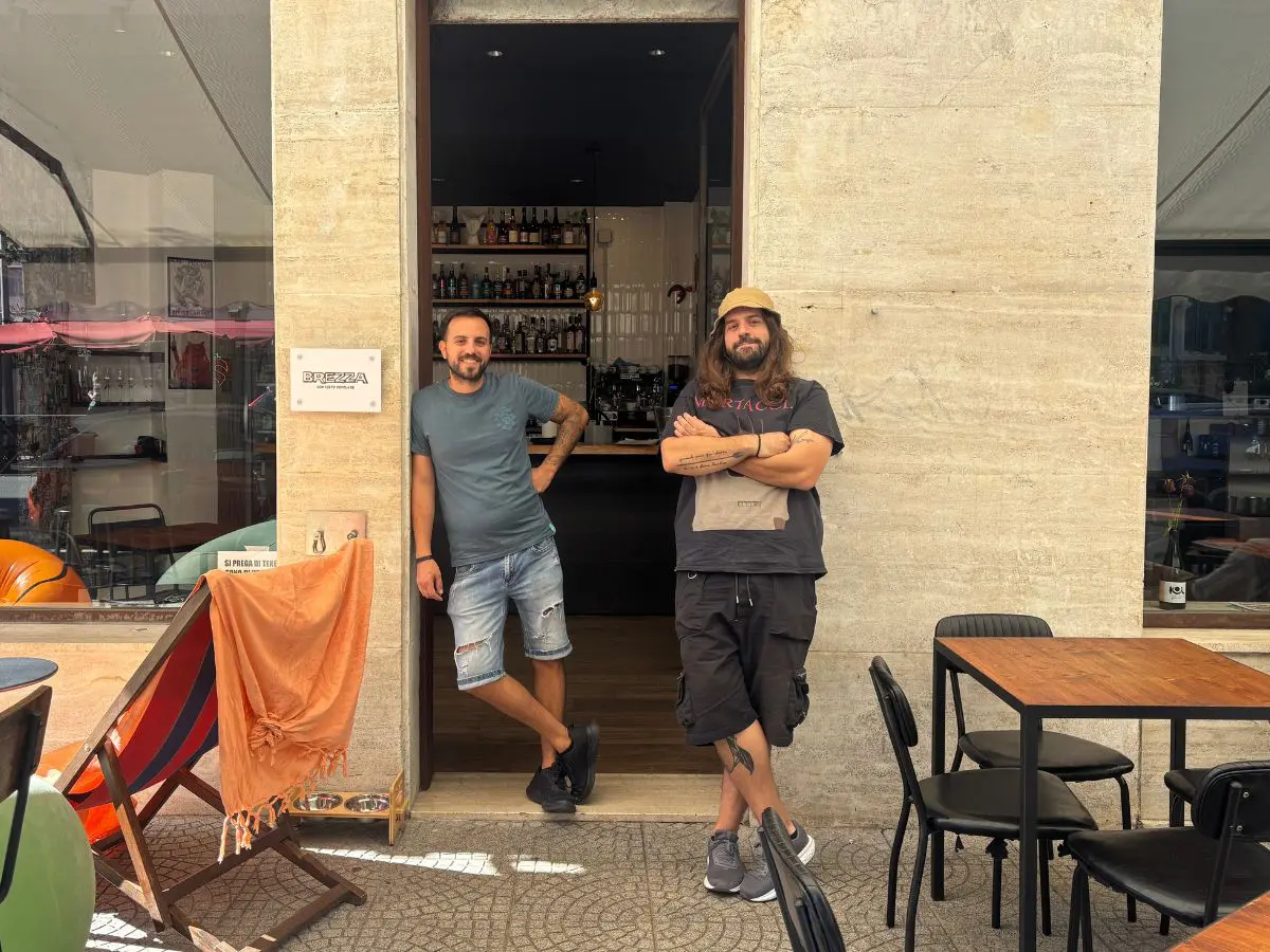 a ostia apre brezza il bar che vuole diventare un salotto di casa