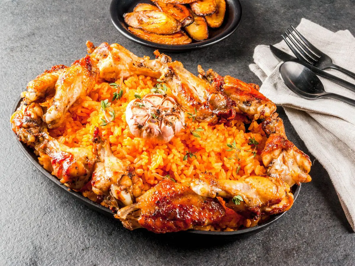 Ecco perché il jollof rice è il piatto più rivendicato del mondo