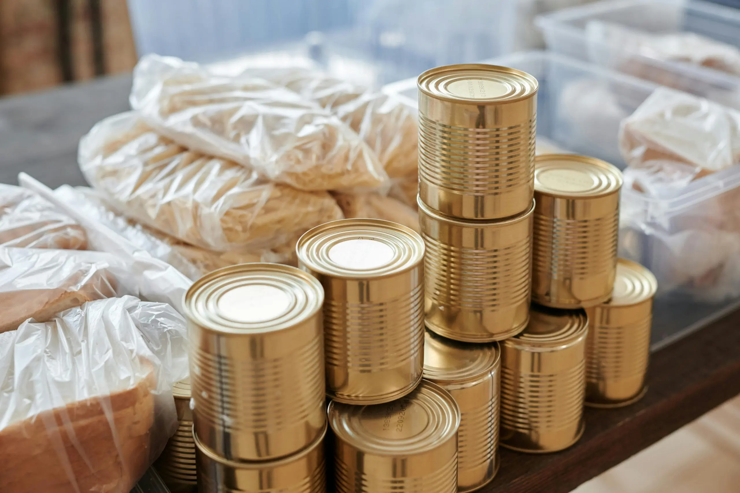 “Una maxi riserva di ravioli in scatola”. Così la Germania si prepara a una possibile guerra con la Russia “Una maxi riserva di ravioli in scatola”. Così la Germania si prepara a una possibile guerra con la Russia