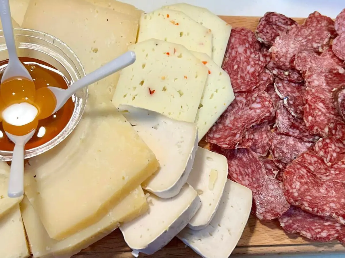 l8217alimentari marchigiano immerso nei monti sibillini famoso per i suoi panini caserecci