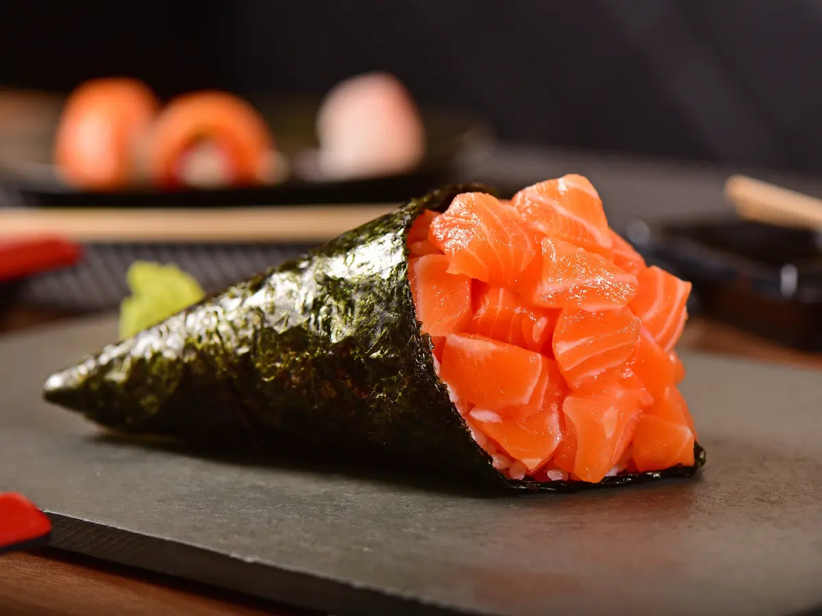 Storia e ricette del temaki, il sushi nato grazie al gelato