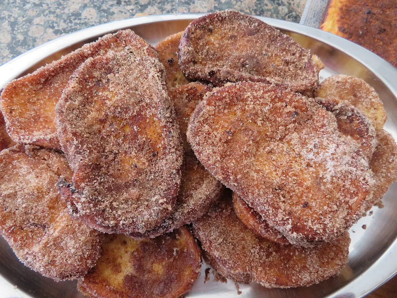 french toast vs rabanada ecco le differenze fra i due classici della tradizione di recupero