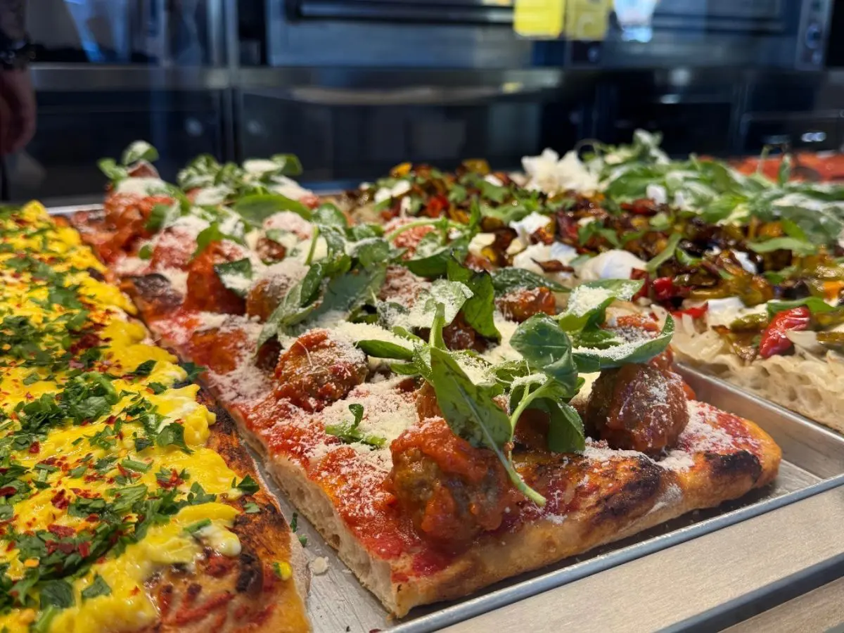 Bonci e l’atlante della pizza in teglia: cronaca di una rivoluzione romana che approdda al nuovo Pizzarium