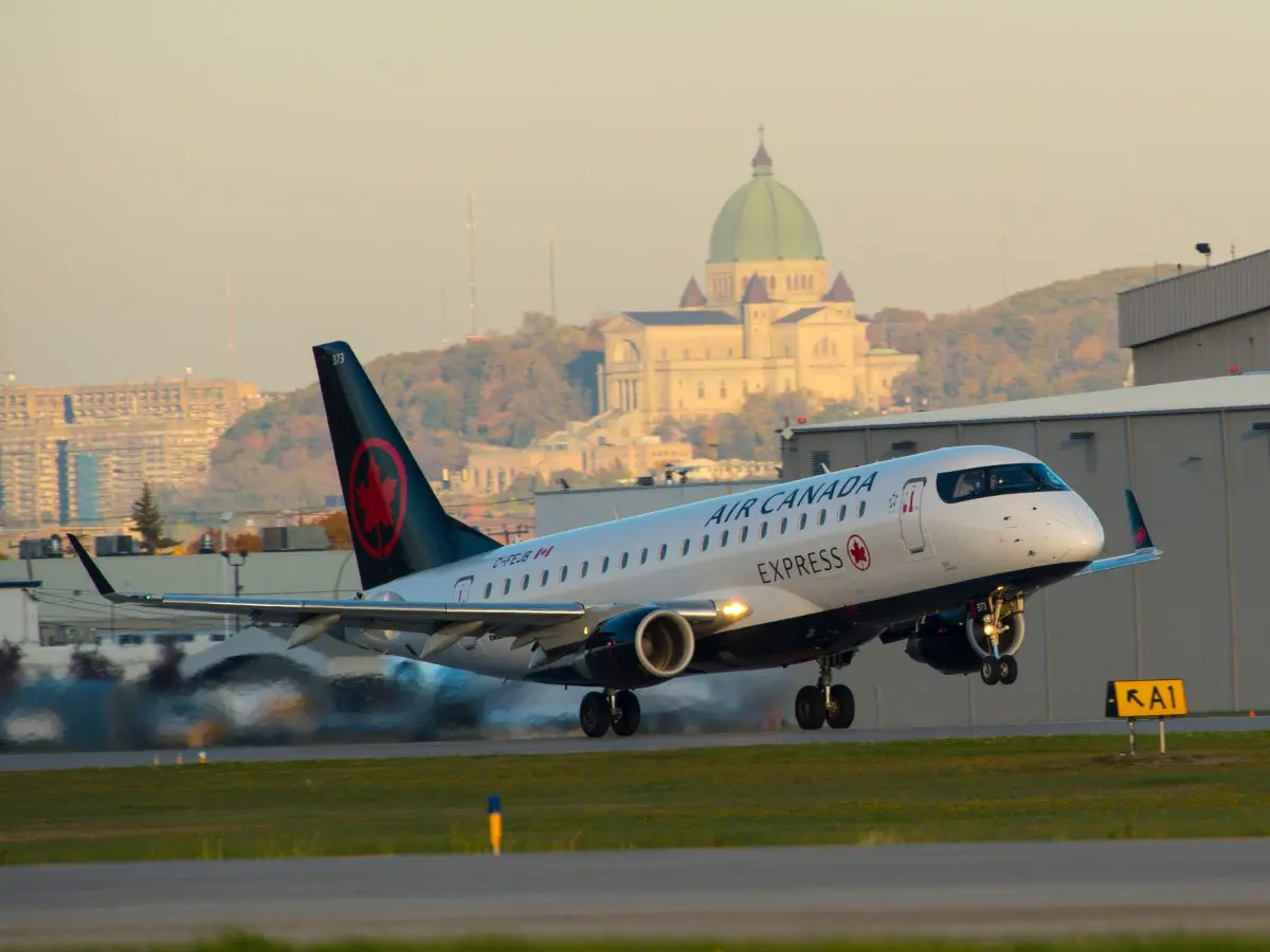 Air Canada introduce l’open bar su qualsiasi volo, anche in economy