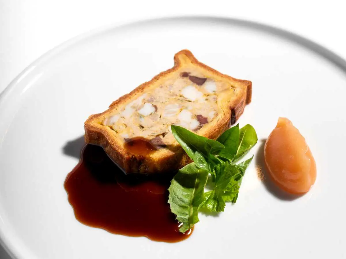 Terrina di volatili di Bernardo Tavola Contemporanea
