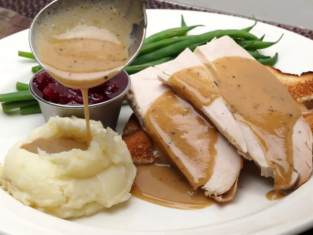Thanksgiving mashed potatoes and gravy