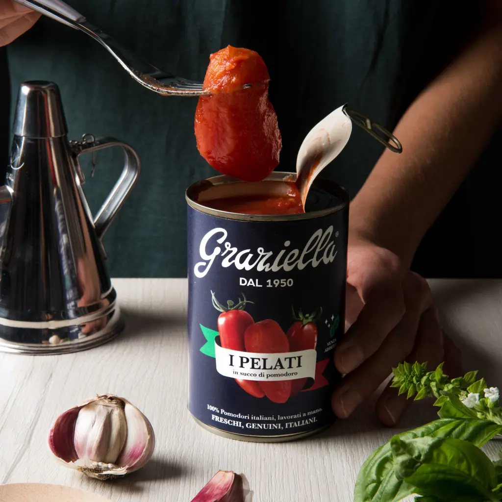 I pelati in succo di pomodoro