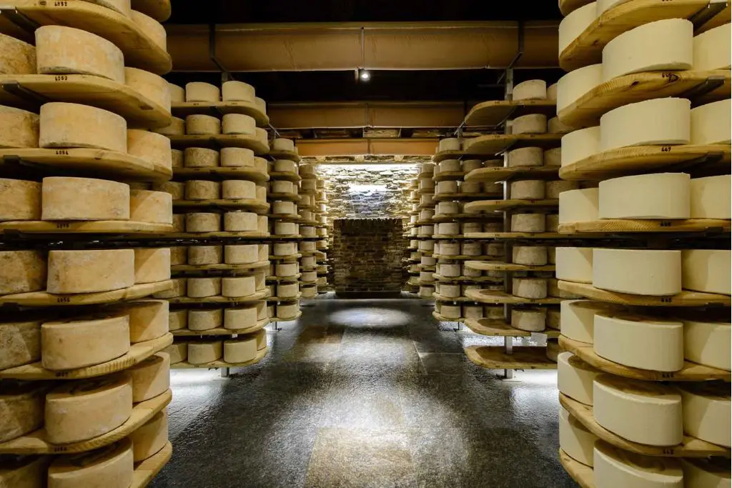 grotta tino paiolo castelmagno 1