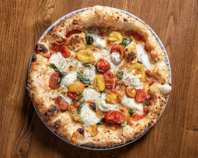 Pizza di Pizzeria Senese a Sanremo