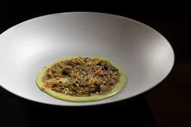 Semi di girasole, carciofo, alloro, polline, lumache di La Tana Gourmet foto di Lido Vannucchi
