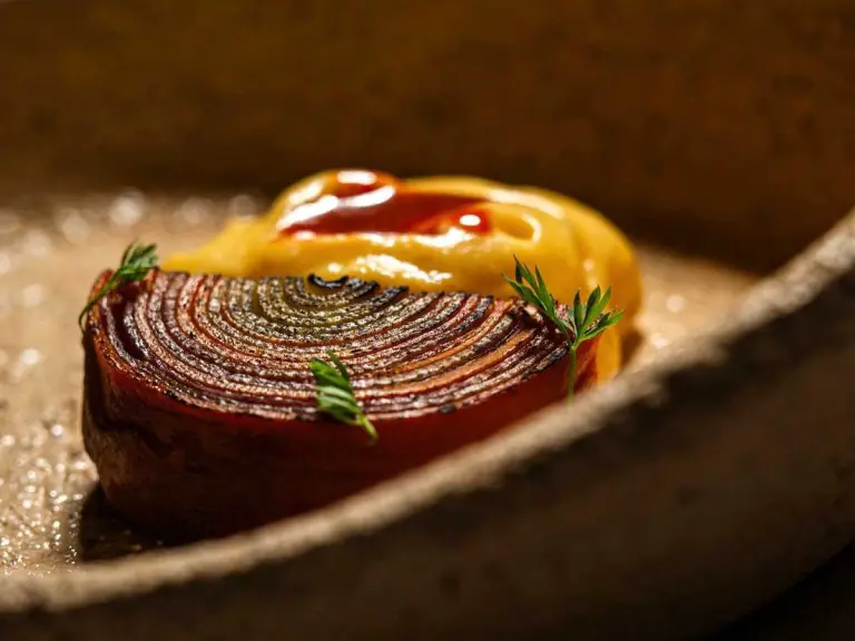 Terrina di carota di San Vito, bernese e foglia ostrica del ristorante Due Camini