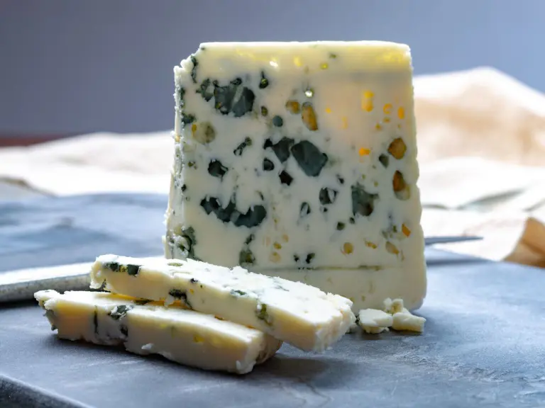 Roquefort Carles