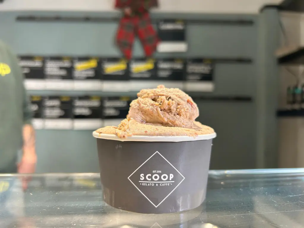 Il gusto sfogliatella canosina di Scoop Gelato e Caffè
