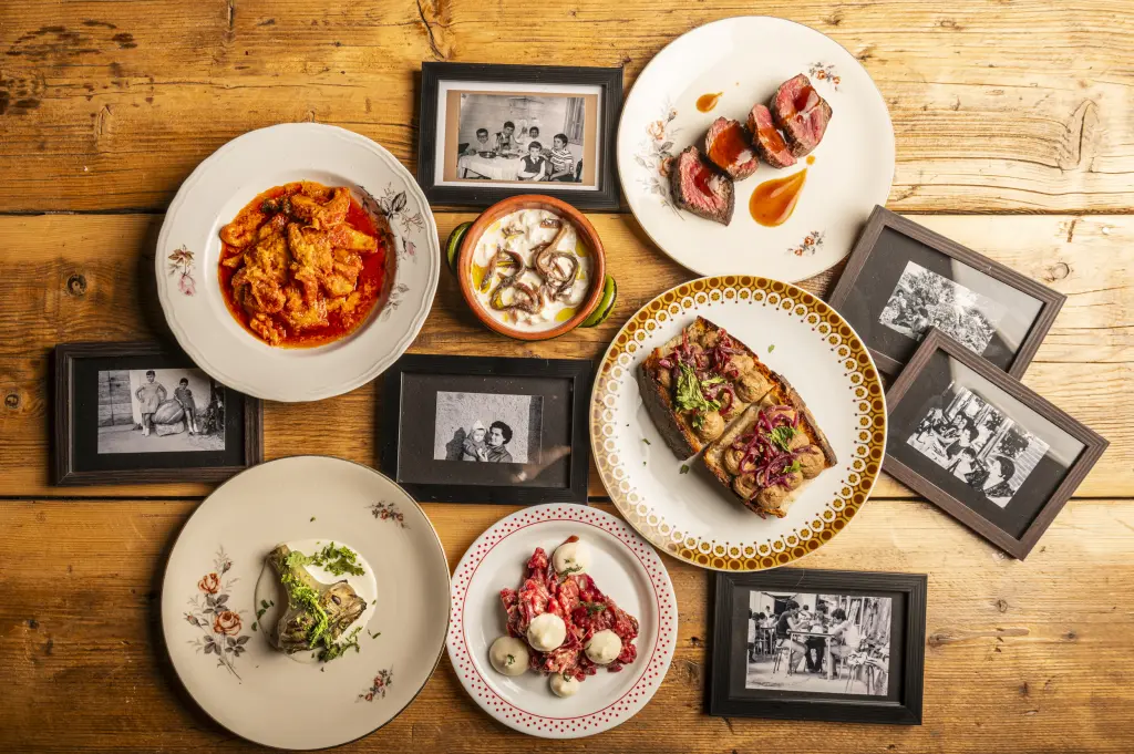 Da adriana ristorante pigneto piatti in tavola