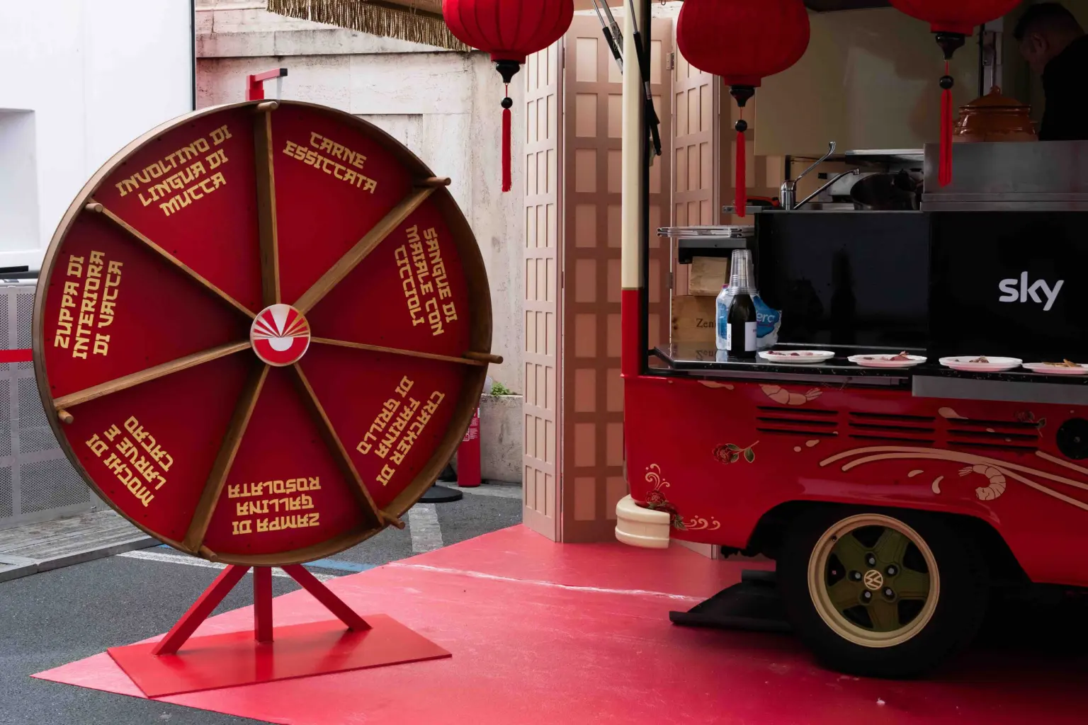 Il chiosco mobile di Pechino Express a Sanremo