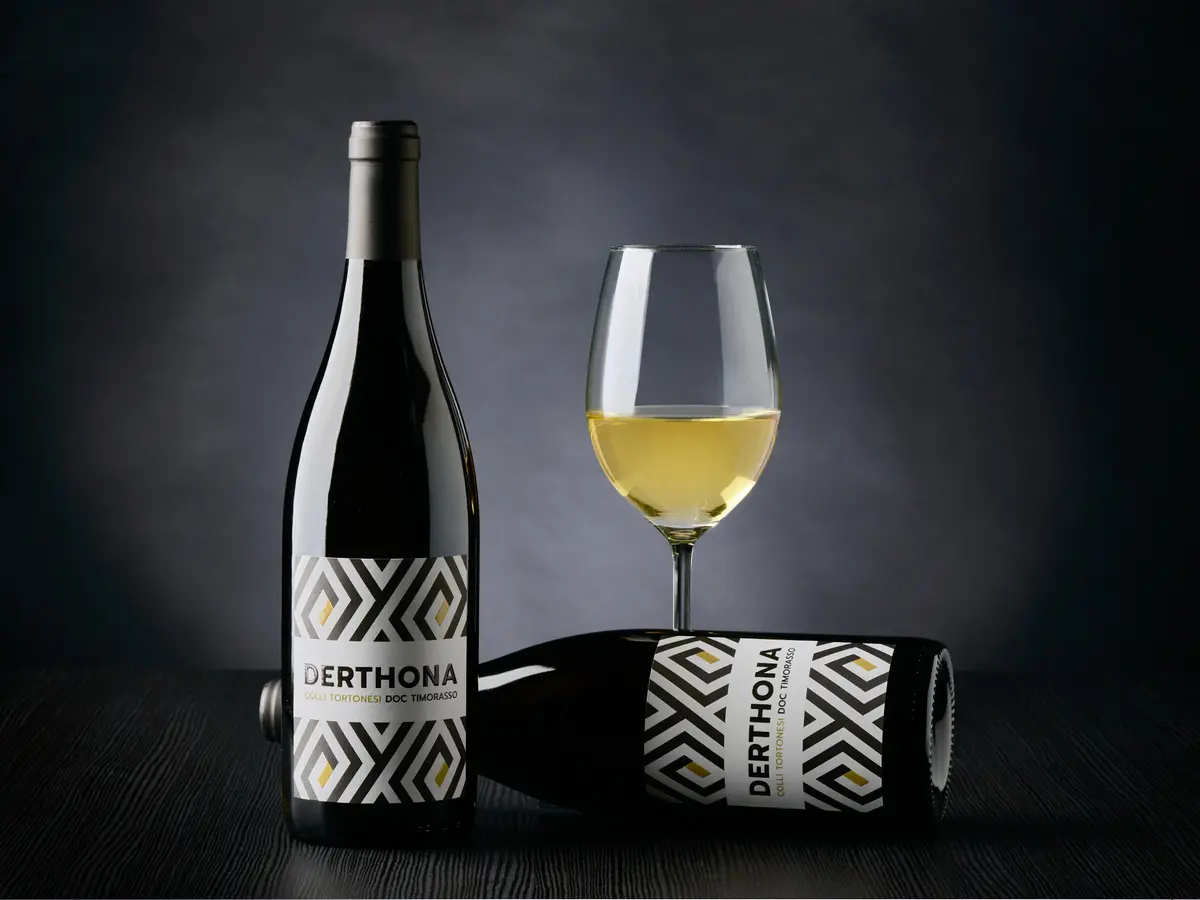 Le bottiglie customizzate di champagne di Teo KayKay
