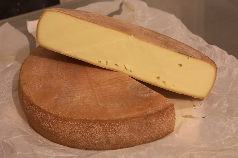 formaggio raclette du Valais AOP