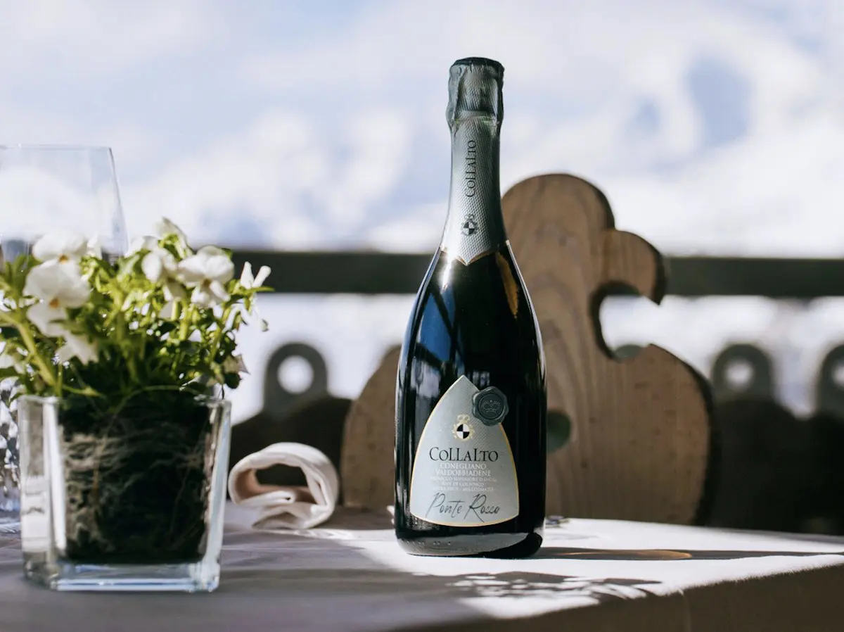 Tra i cru storici del Valdobbiadene nasce un Extra Brut che cambia passo al Prosecco
