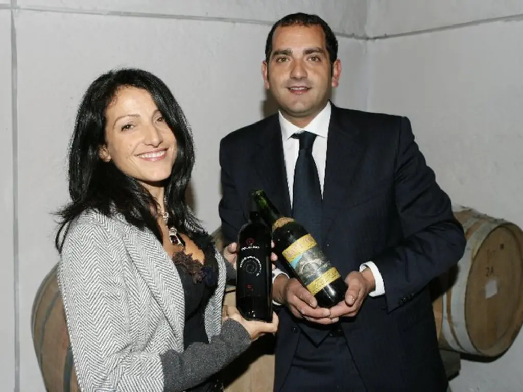 I fratelli Maria Teresa e Mauro Colacino titolari della cantina Colacino Wines