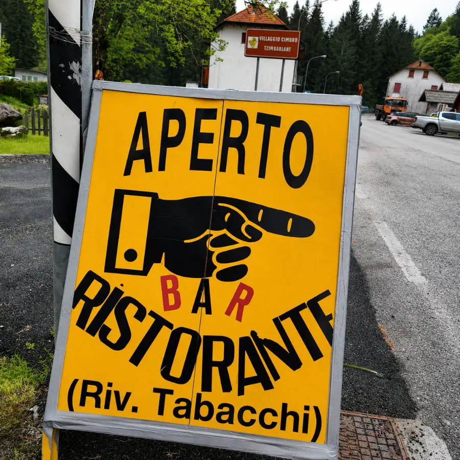 font populista - aperto bar ristorante veneto