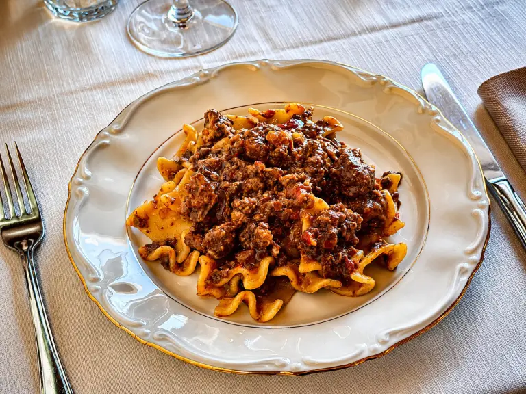 stracci di pesticcia dell'Osteria Le Panzanelle a Radda in Chianti