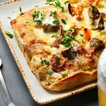Pizza in teglia rettangolare servita al tavolo nella pizzeria Jamboree Gusto e Fermento in Abruzzo