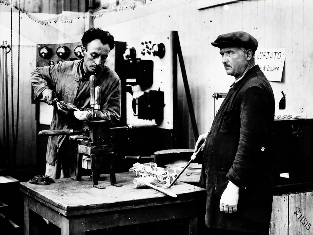 Alfonso Bialetti e la storia della nascita della Moka ispirata da un antico sistema per fare il bucato