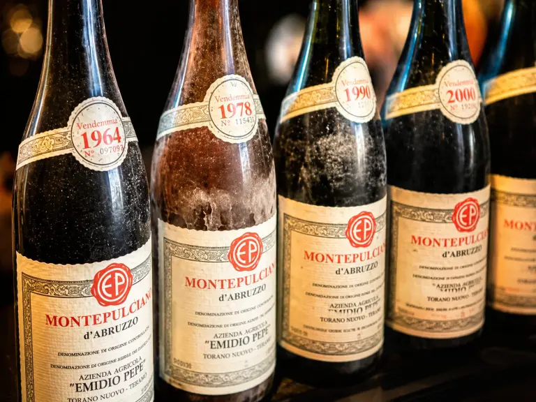 bottiglie storiche di Montepulciano d'Abruzzo Emidio Pape