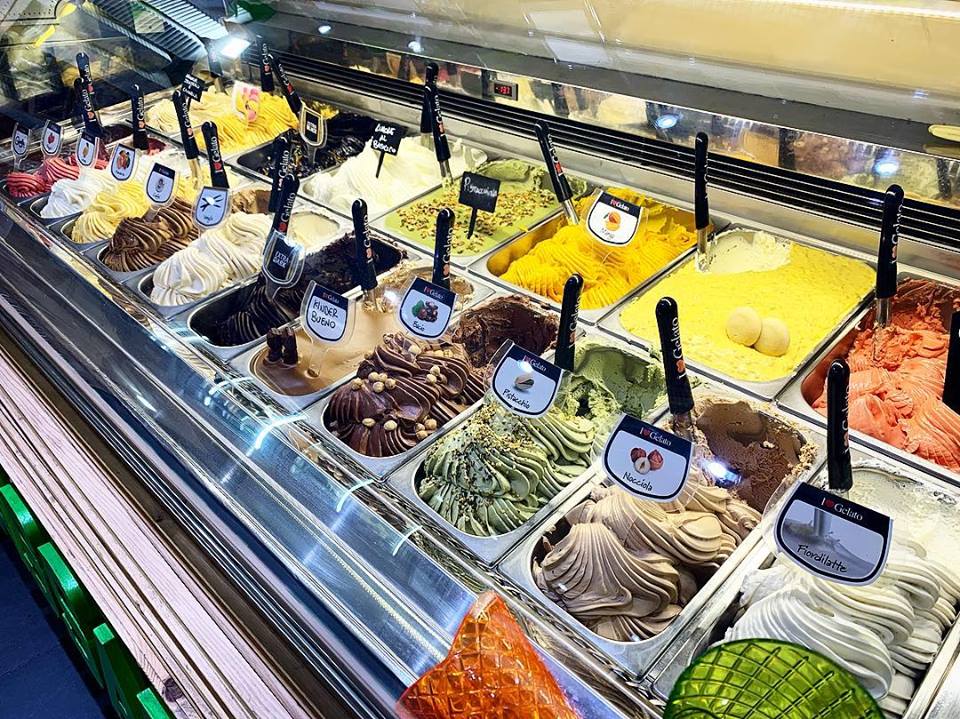 Offerta di gelati della gelateria palermitana Al Cassaro