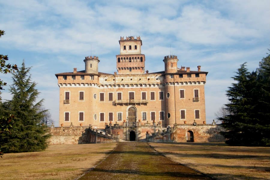 Castello di Chignolo Po, Pavia, tappa del percorso sulla via Francigena - foto di Luca Giarelli