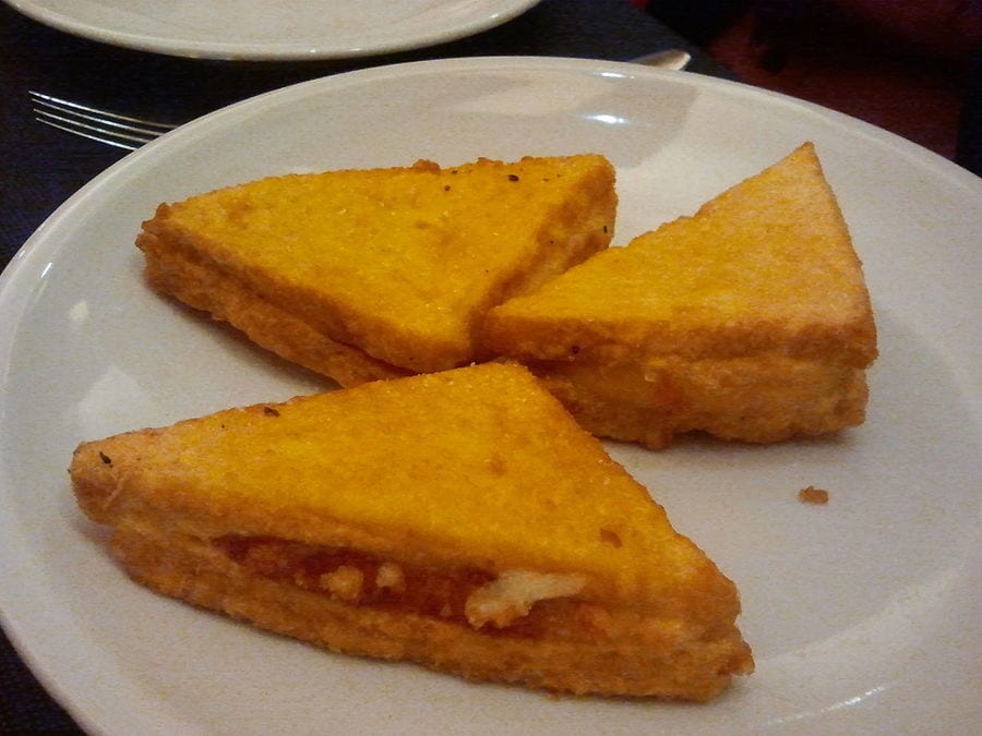 mozzarella in carrozza