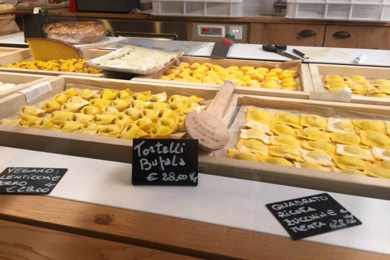 Pastifici a Bologna: 10 indirizzi per comprare pasta ...