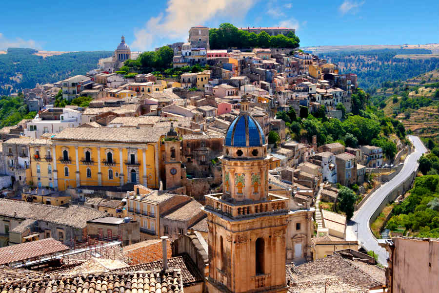Ragusa, vista su Ibla e Santa Maria dell'Itria