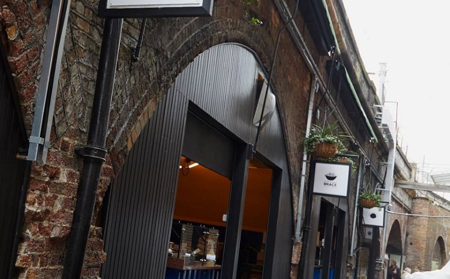 Gli archi di Italian Alley a Londra
