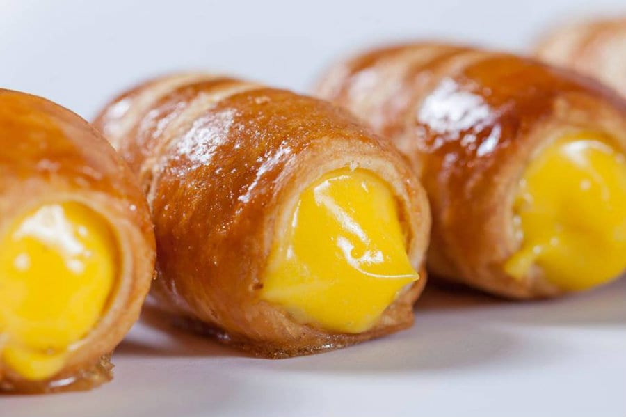 Cannoncini con Crema pasticcera