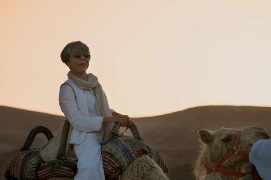 Laura Ravaioli sul cammello