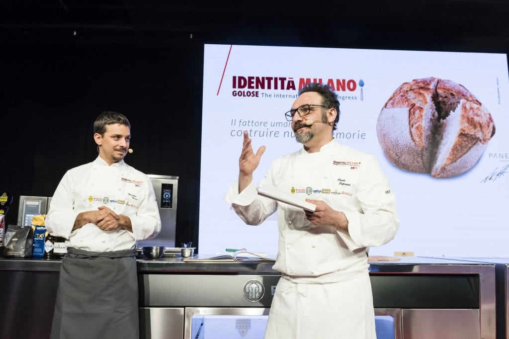 Paolo Lopriore e Gianluca Gorini sul palco di Identità golose 2019 foto bramilla Serrani