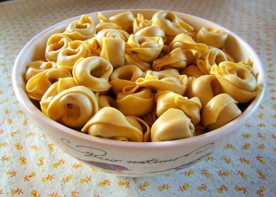 La pasta italiana in Emilia-Romagna. 23 formati tipici e la ricetta dei  tortellini - Gambero Rosso
