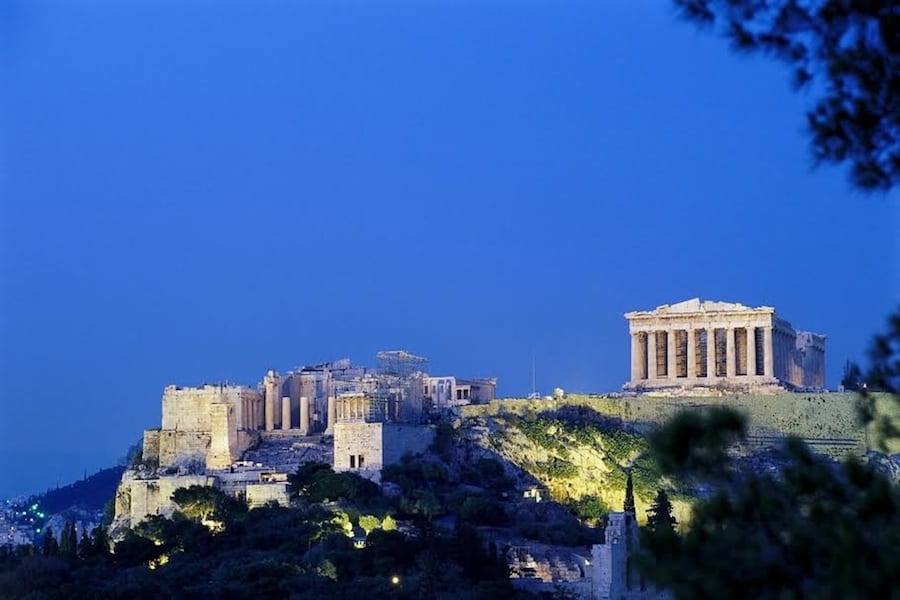 Ore cruciali per la Grecia. Ma cosa succede alla sua ristorazione?
