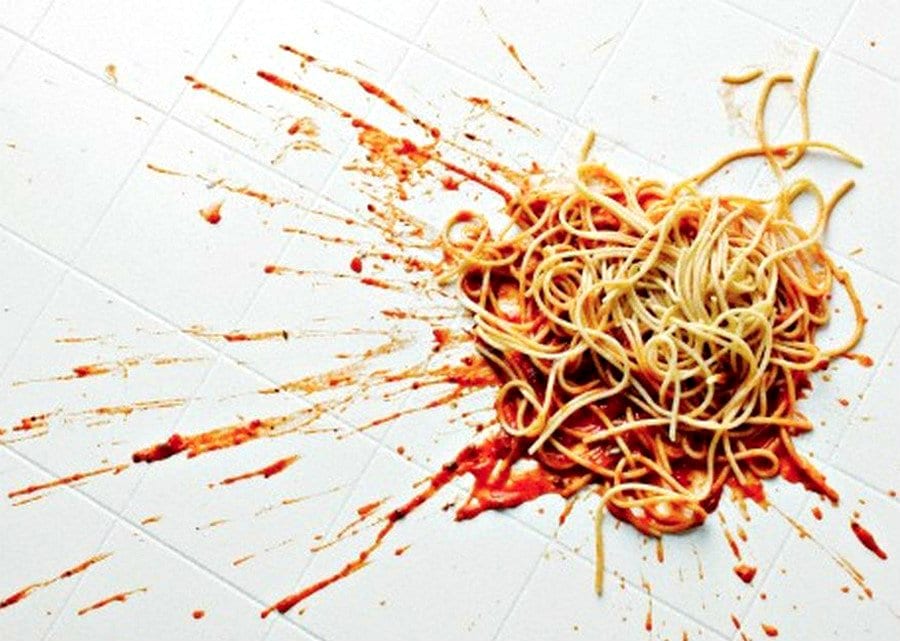 Spaghetti contro al muro